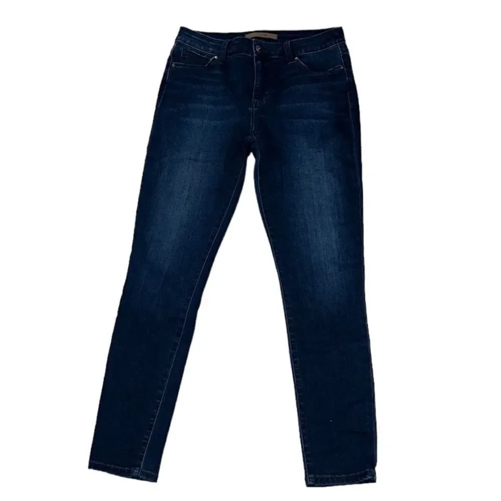 Joe's Blue Skinny Jeans(Size 28)